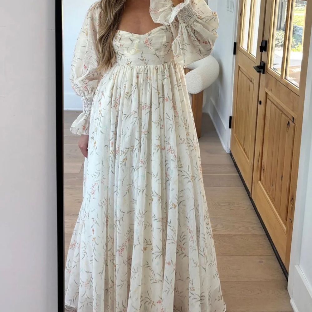 Delilah Dress in Cream Floral - Bump Friendly